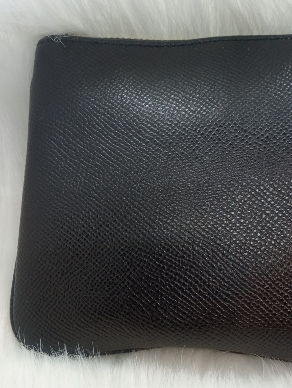 COACH LEATHER WRISTLET - Picture 3 of 7